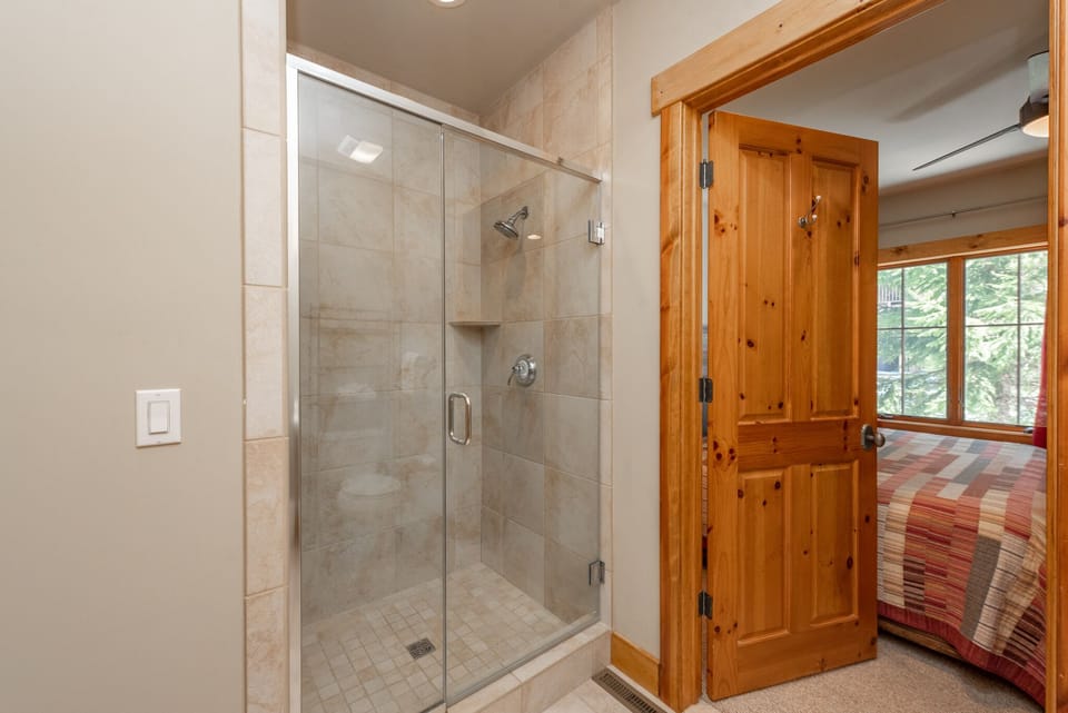 Shared Bath on Main Level