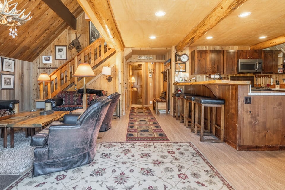 Chalet 9 kitchen living