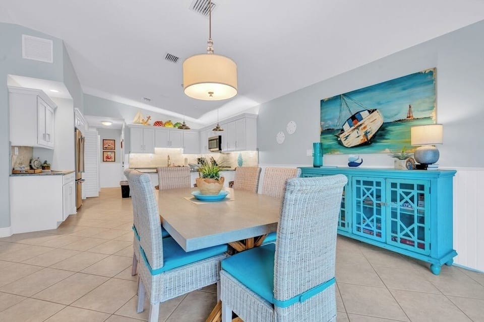 Dining area view 2