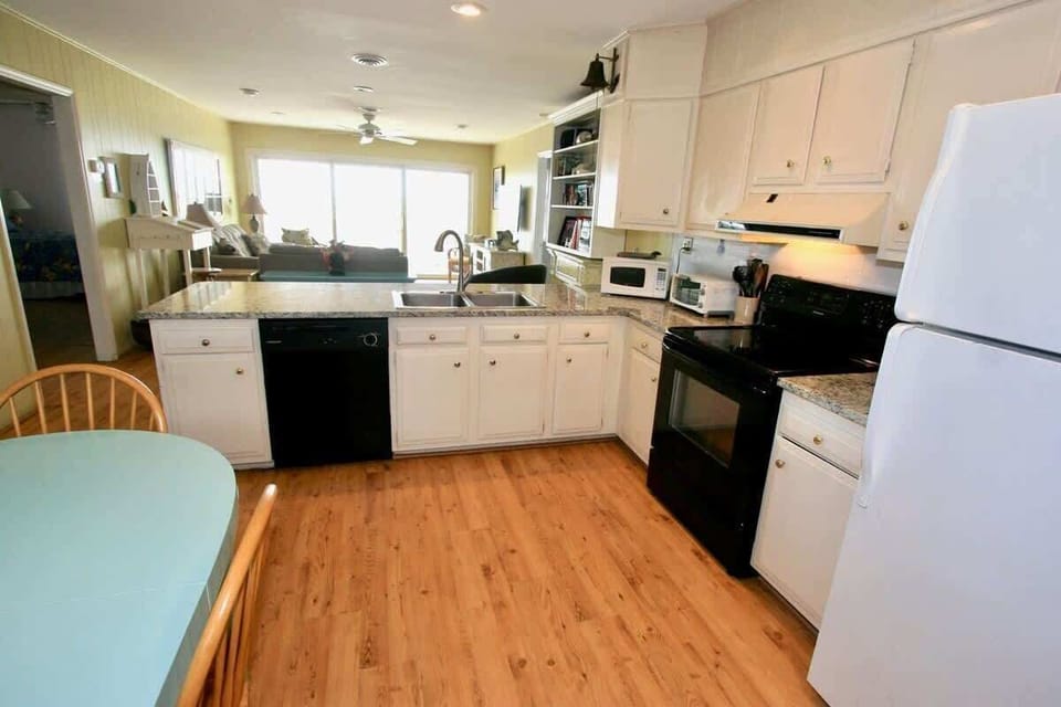 Full Open Concept Kitchen