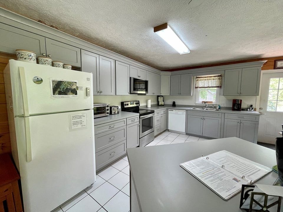 Spacious Kitchen