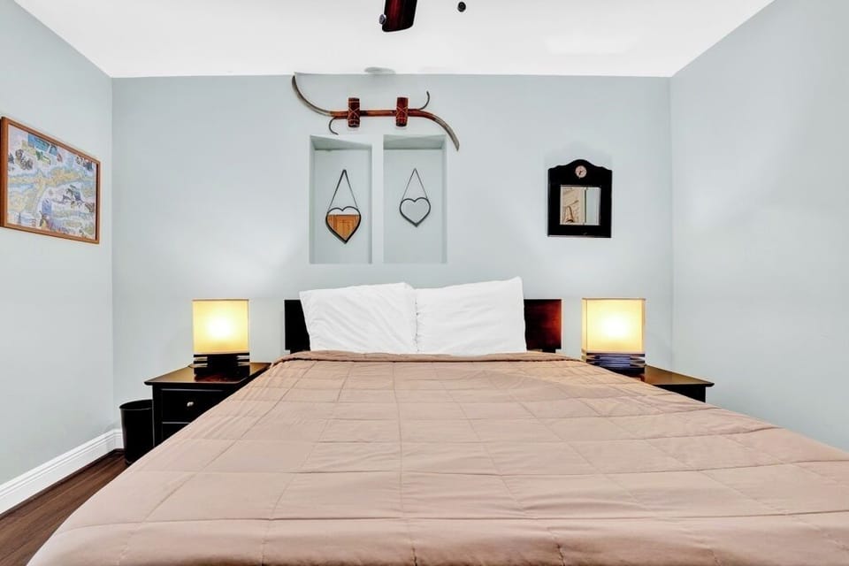 Guest Bedroom view 4