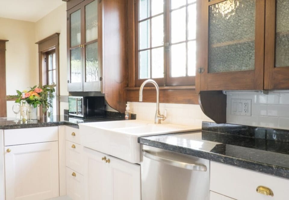 Breakfast Bar - Captain's Quarters - Niagara-on-the-Lake
