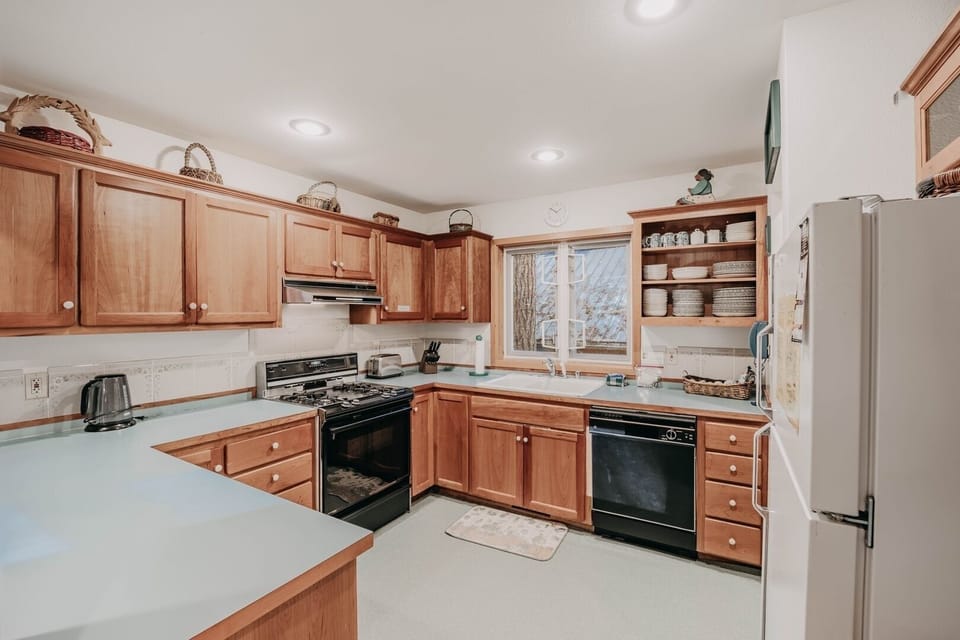 Indoors, Kitchen, Microwave, Oven, Home Decor