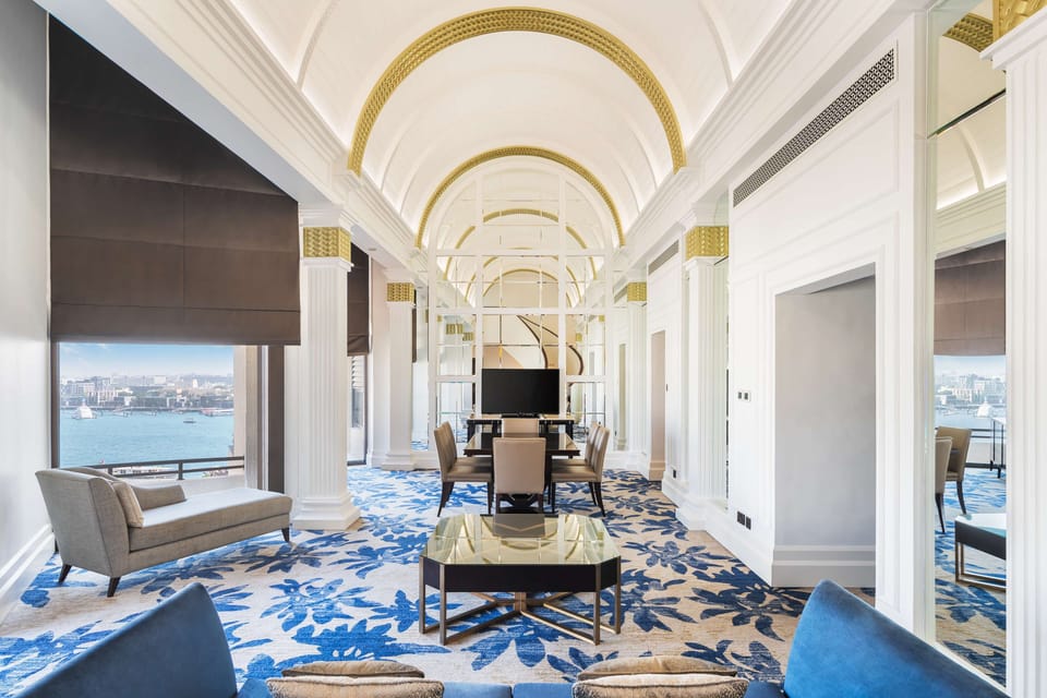 Presidential Suite (Lounge Access) | Egyptian cotton sheets, premium bedding, down comforters, minibar