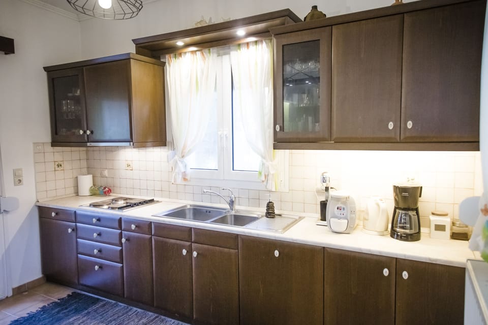 Family Villa, 4 Bedrooms, Mountain View, Mountainside | Private kitchen | Espresso maker, coffee/tea maker, full-size fridge, microwave