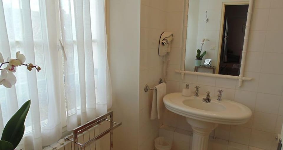 Le Clos Saint Nicolas Bed and Breakfast in Île-de-France