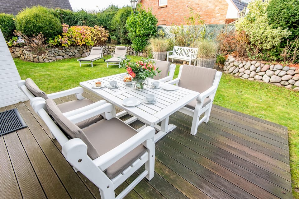 Apartment, Private Bathroom, Garden View | Terrace/patio