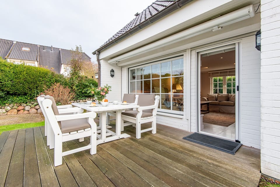 Apartment, Private Bathroom, Garden View | Terrace/patio