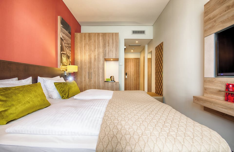 Executive Room | In-room safe, desk, soundproofing, free WiFi