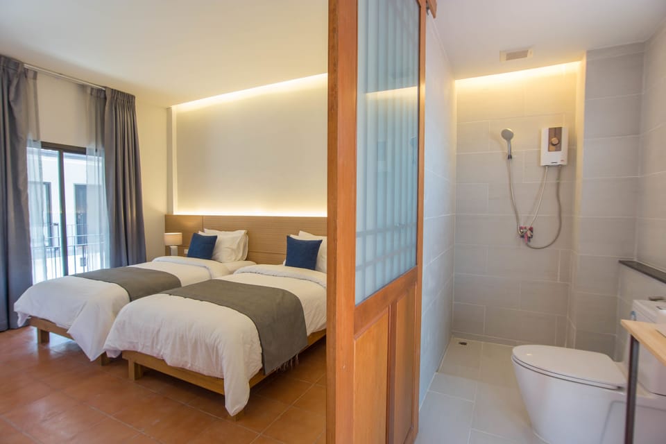 Shower, free toiletries, bathrobes, slippers