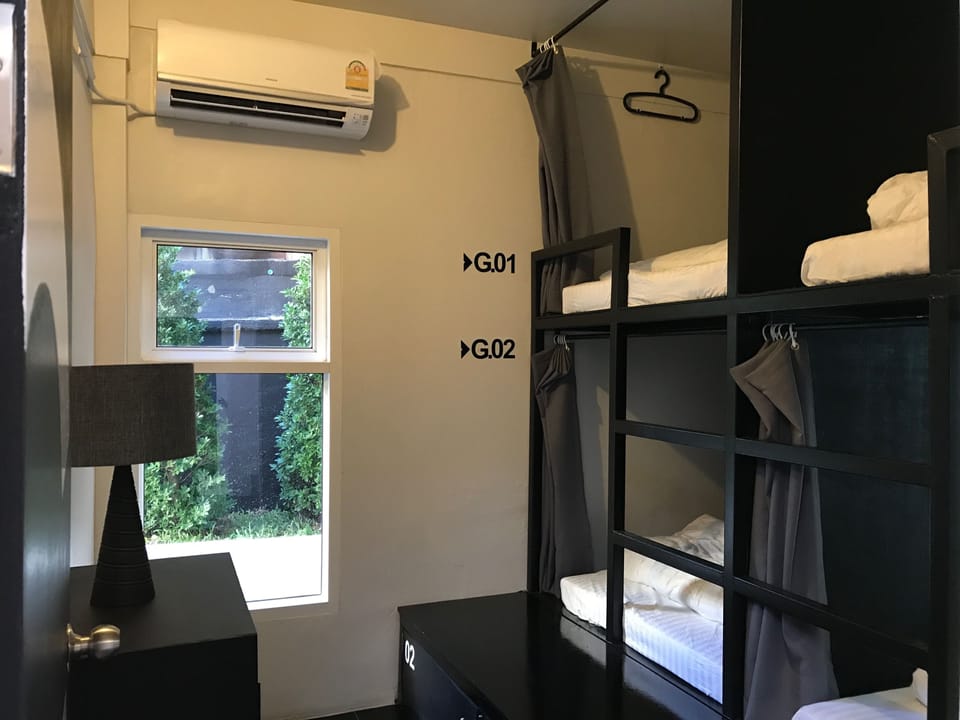 4-Bed Mixed Dormitory (G) | Free WiFi, bed sheets