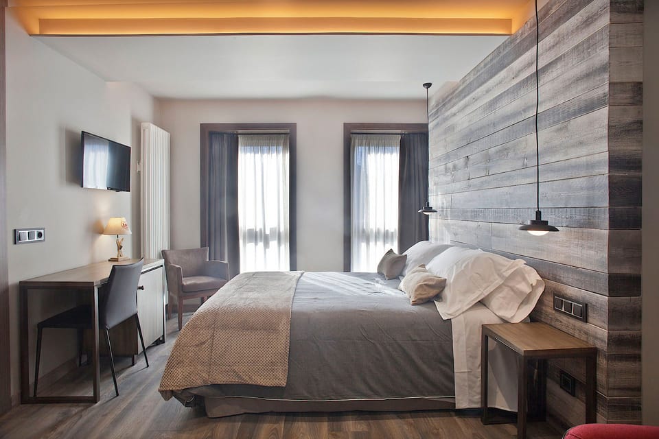 Standard Double Room | Premium bedding, down comforters, in-room safe, desk