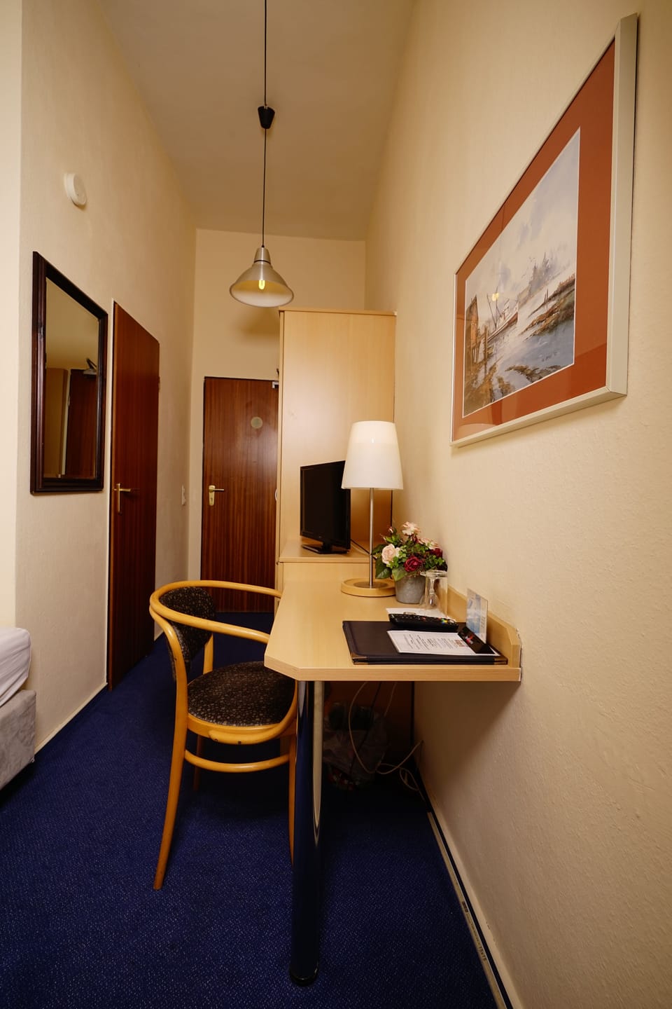 Single Room | Desk, soundproofing, iron/ironing board, free WiFi