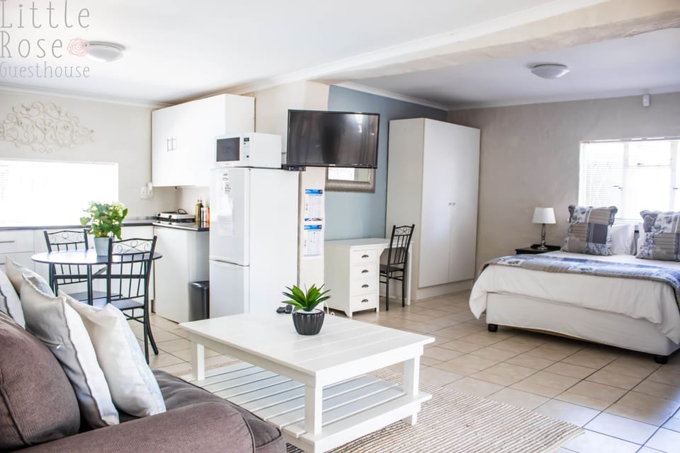 Luxury Cottage, 1 Bedroom | Premium bedding, individually decorated, individually furnished