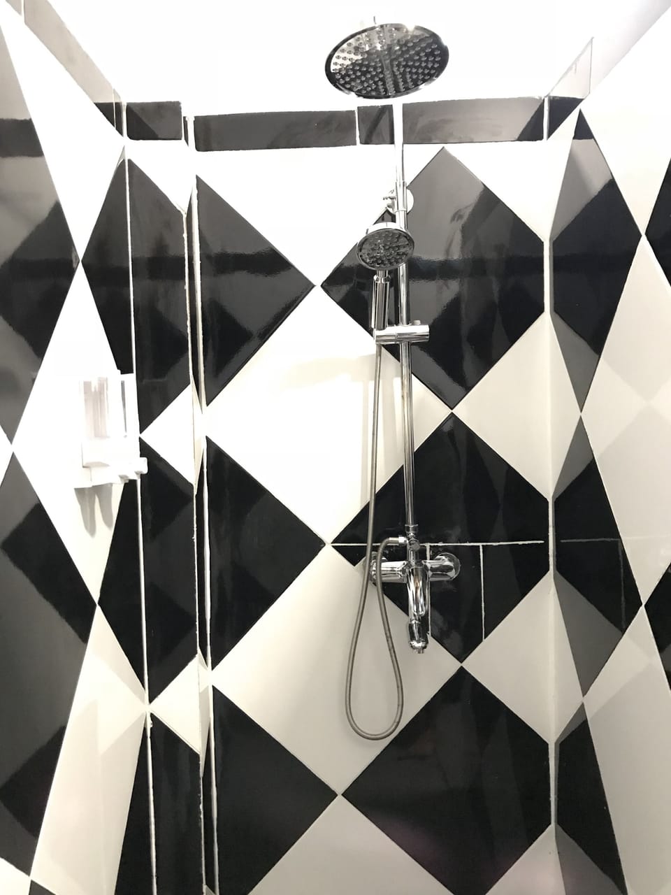 Superior Double Room, 1 Bedroom, River View, Mountainside | Bathroom shower
