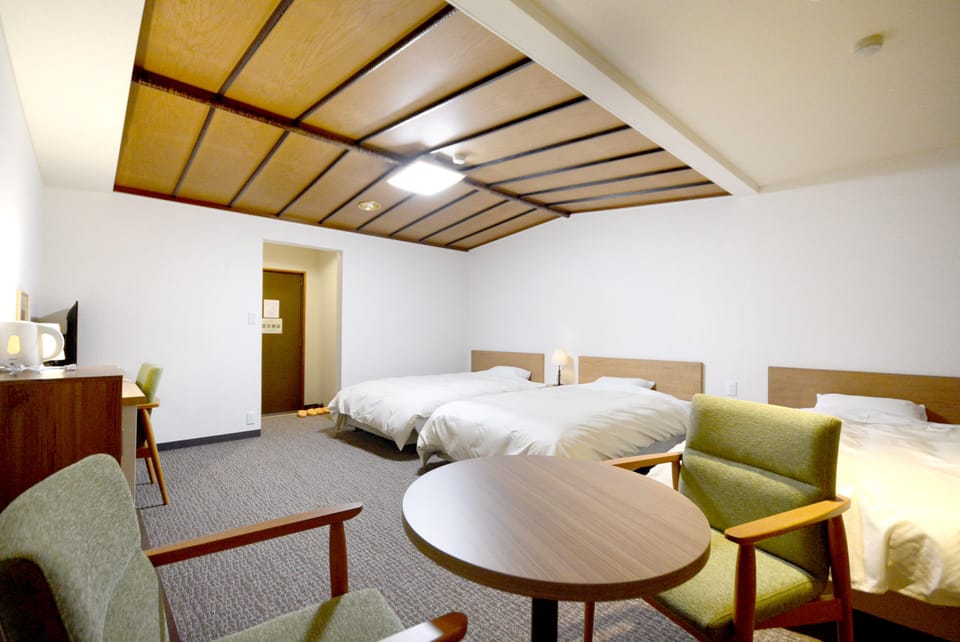 Western-style Style Room for 3 People, Main Building | In-room safe, desk, free WiFi, bed sheets
