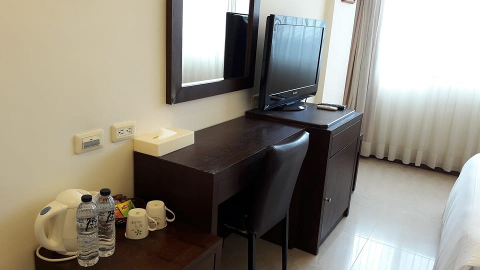 Standard Twin Room, 2 Twin Beds | Room amenity