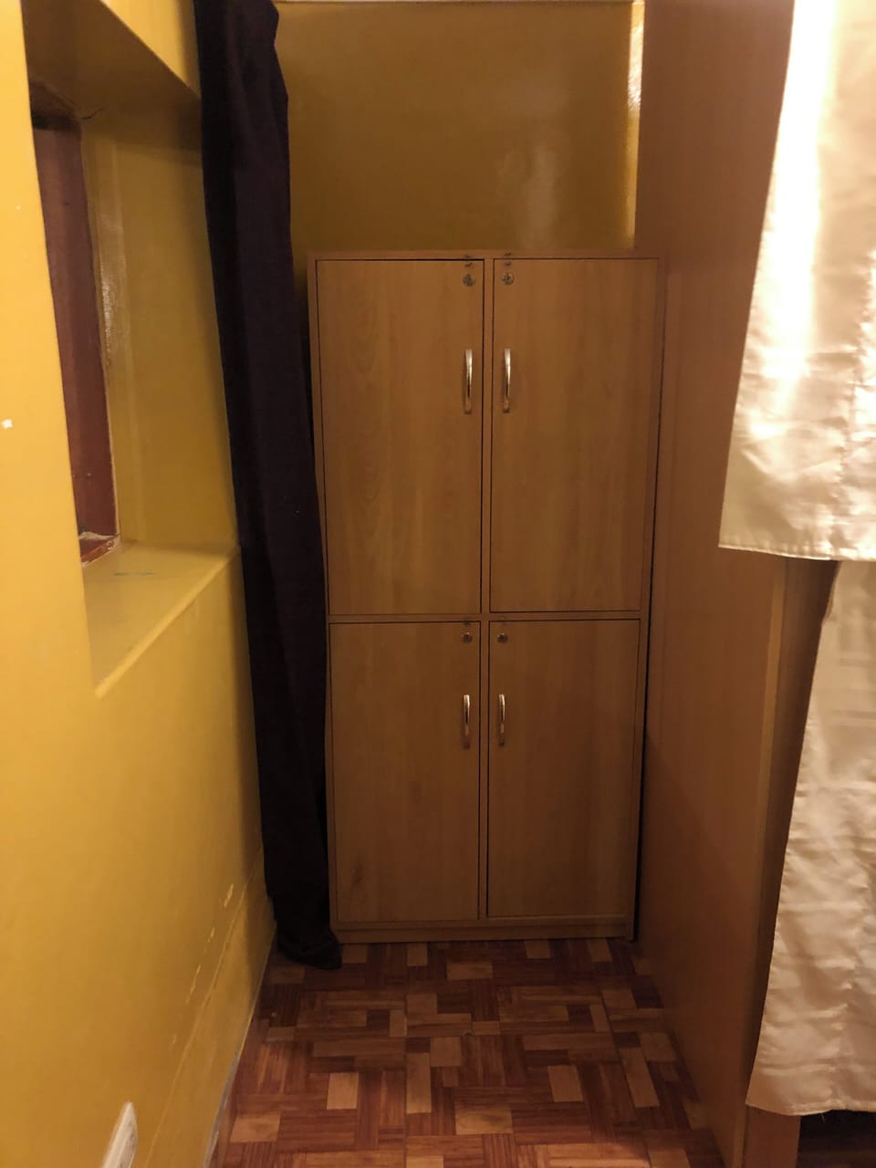 Basic Shared Dormitory | Wardrobe