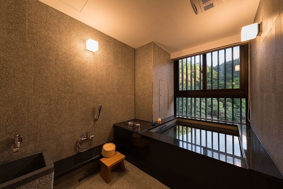 Spring water tub, rainfall showerhead, hair dryer, bathrobes