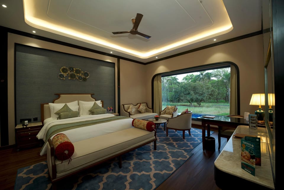 Suite, 1 King Bed (Anantara) | Minibar, in-room safe, desk, blackout drapes