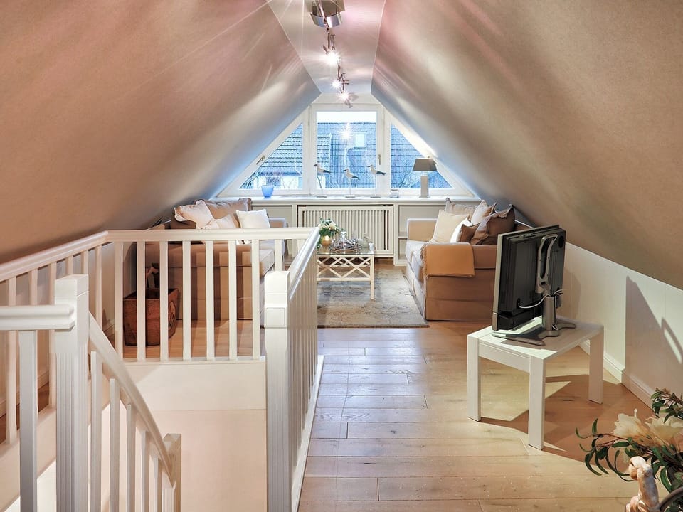 Room, Private Bathroom, Garden View | Interior