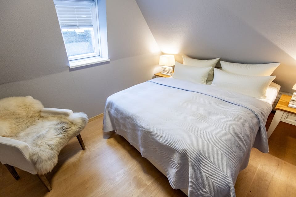 Room, Private Bathroom | 1 bedroom