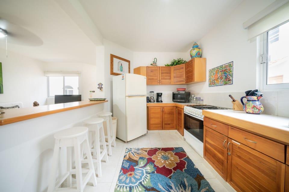 Family Condo, 3 Bedrooms | Private kitchen | Fridge, microwave, oven, stovetop