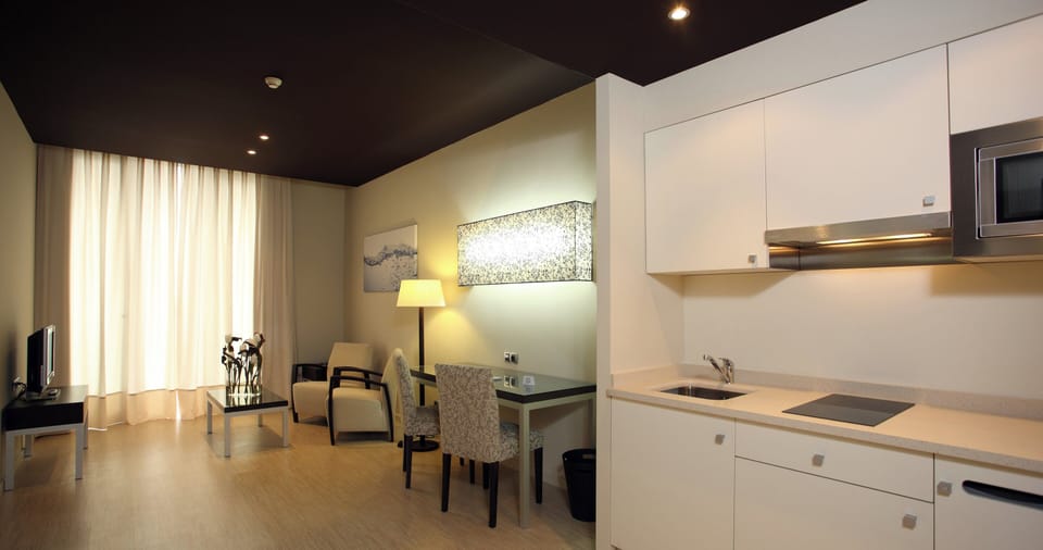 Minibar, in-room safe, blackout drapes, soundproofing