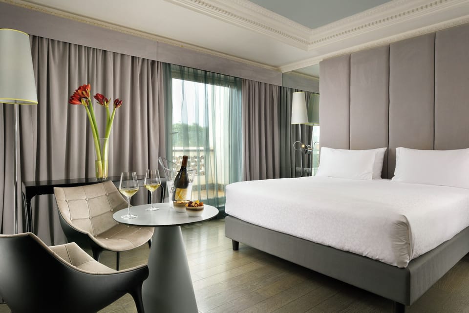 Junior Room | 1 bedroom, premium bedding, down comforters, minibar