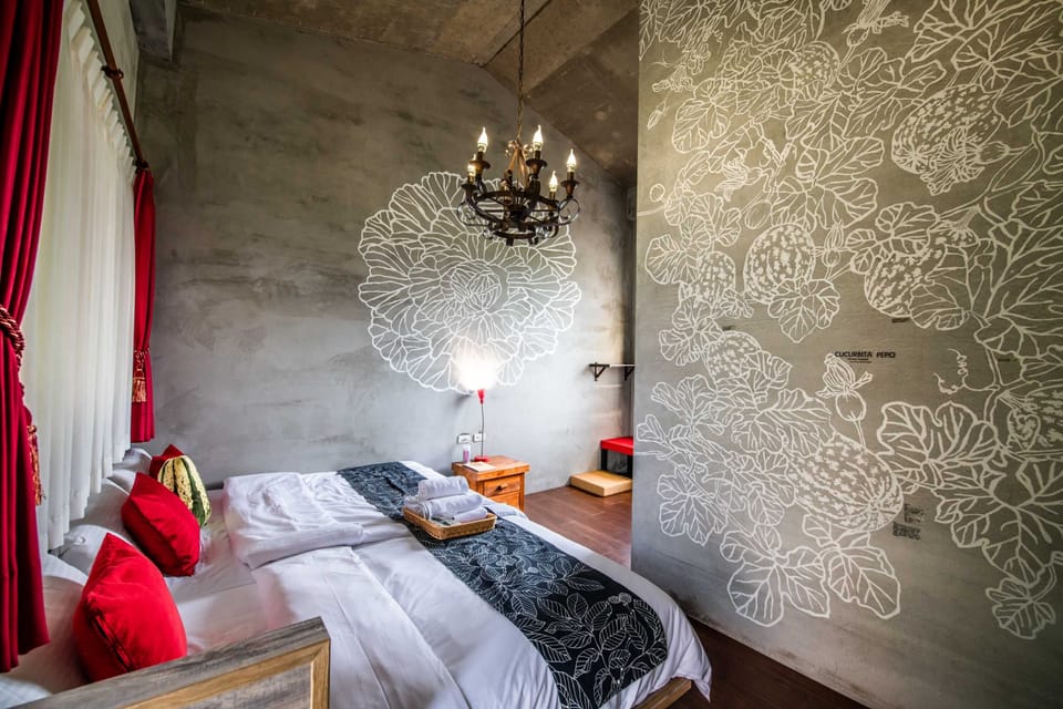 Comfort Triple Room | Blackout drapes, free WiFi, bed sheets