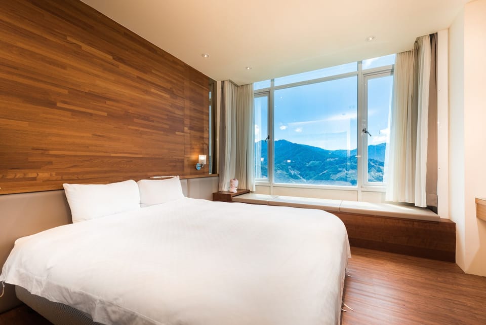 Deluxe Double Room, 1 King Bed, Bathtub, Mountain View | 1 bedroom, premium bedding, down comforters, desk