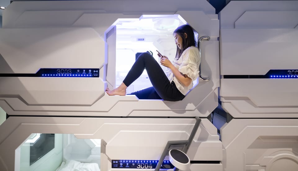 Single Capsule Bed - 8 Female | In-room safe, iron/ironing board, WiFi (free), bed sheets