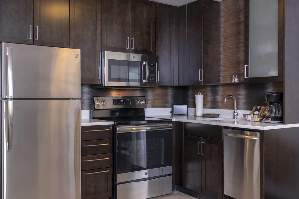 Premium bedding, down comforters, pillowtop beds, desk