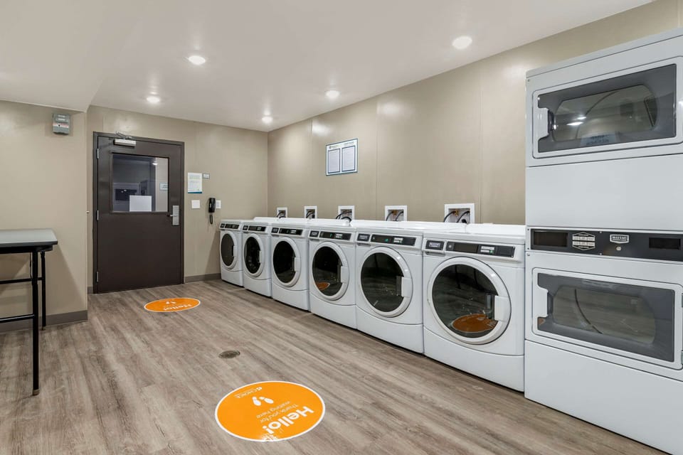 WoodSpring Suites Brunswick Hotel in Dock Junction