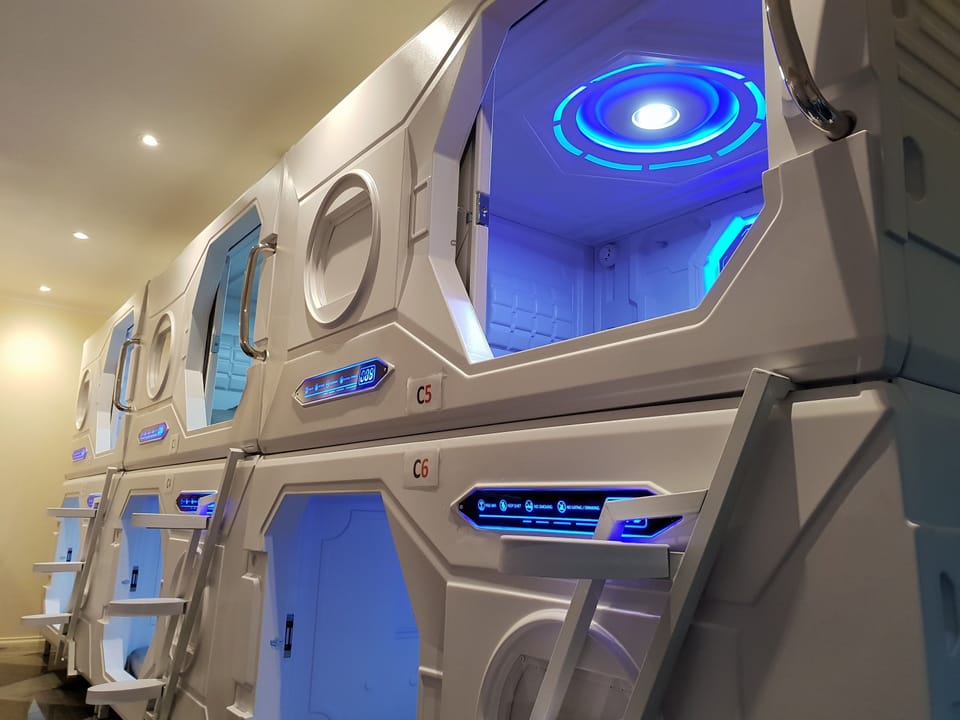 Capsule Pod | Laptop workspace, iron/ironing board, free WiFi, bed sheets