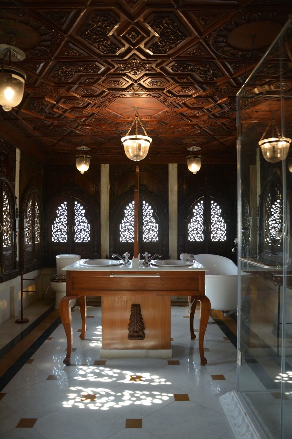 Raj Mahal Two Bedroom Suite | Deep soaking bathtub