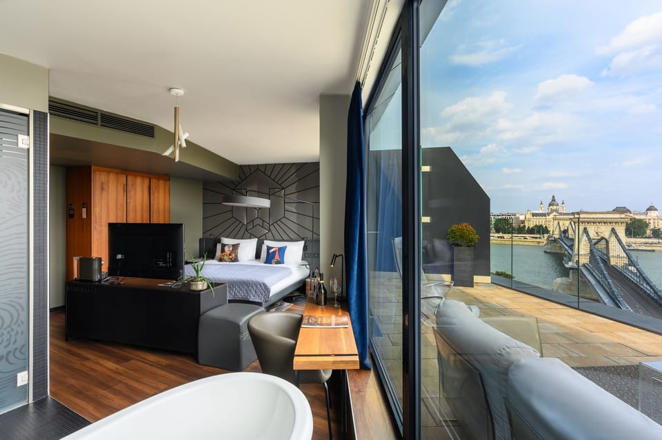 Danube Top Floor Studio - Seventh Heaven | Water view