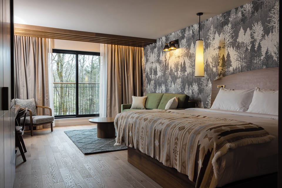 Premium bedding, down comforters, desk, laptop workspace