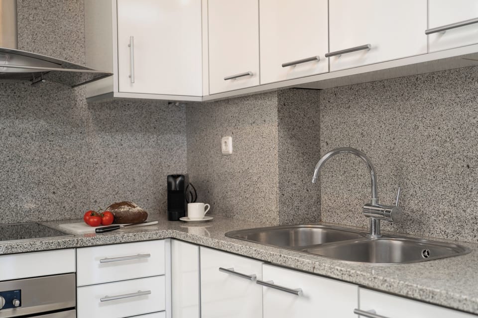 Apartment, 2 Bedrooms, Balcony (4 people) | Private kitchen | Coffee/tea maker, full-size fridge, microwave, oven
