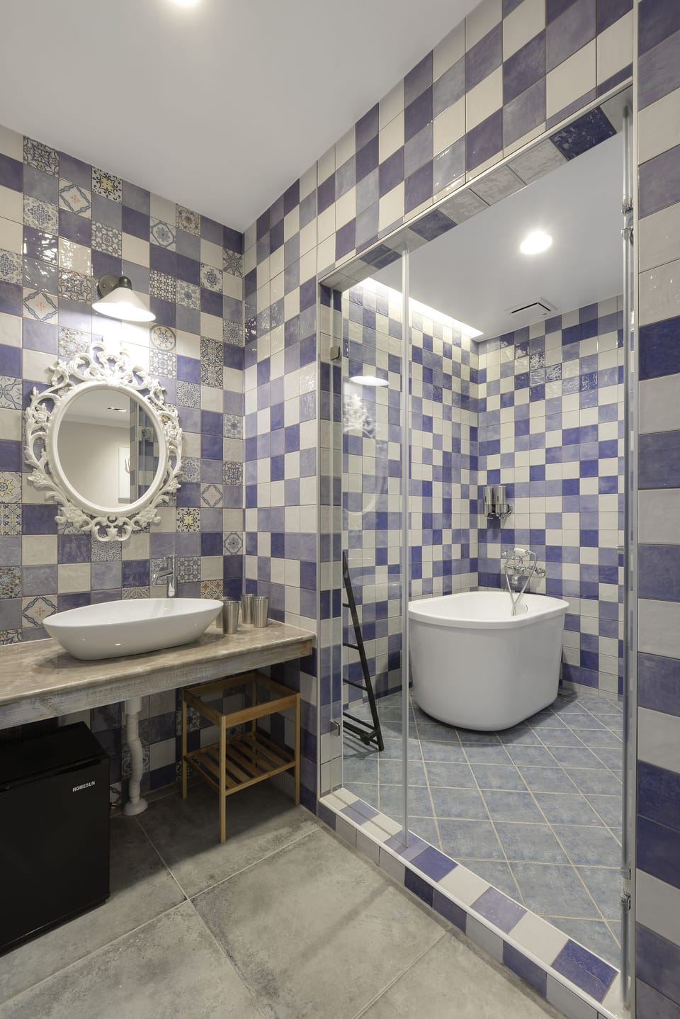 Superior Quadruple Room, Bathtub | Deep soaking bathtub