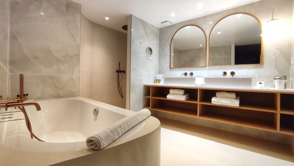 Suite, Terrace, Sea View | Bathroom | Free toiletries, hair dryer, bathrobes, slippers