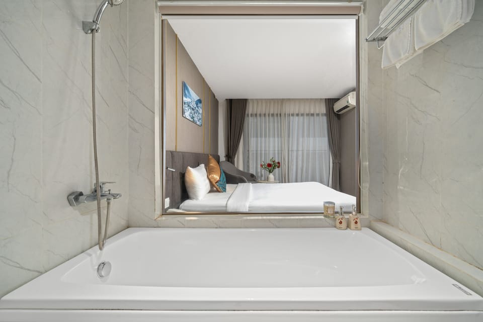 Free toiletries, hair dryer, slippers, bidet