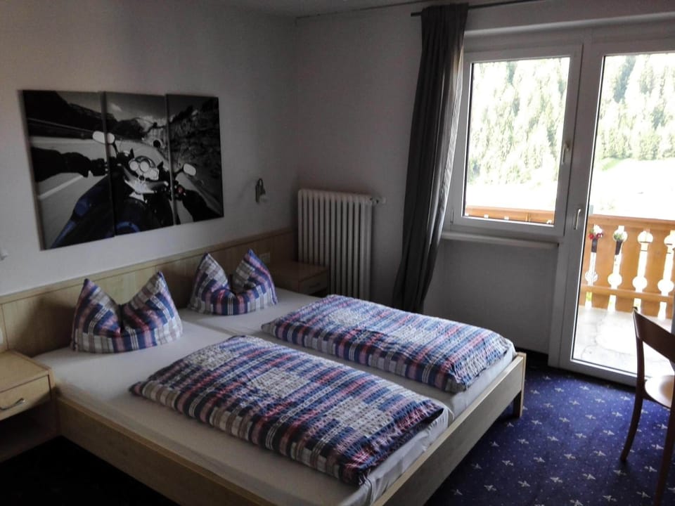 In-room safe, desk, rollaway beds, free WiFi