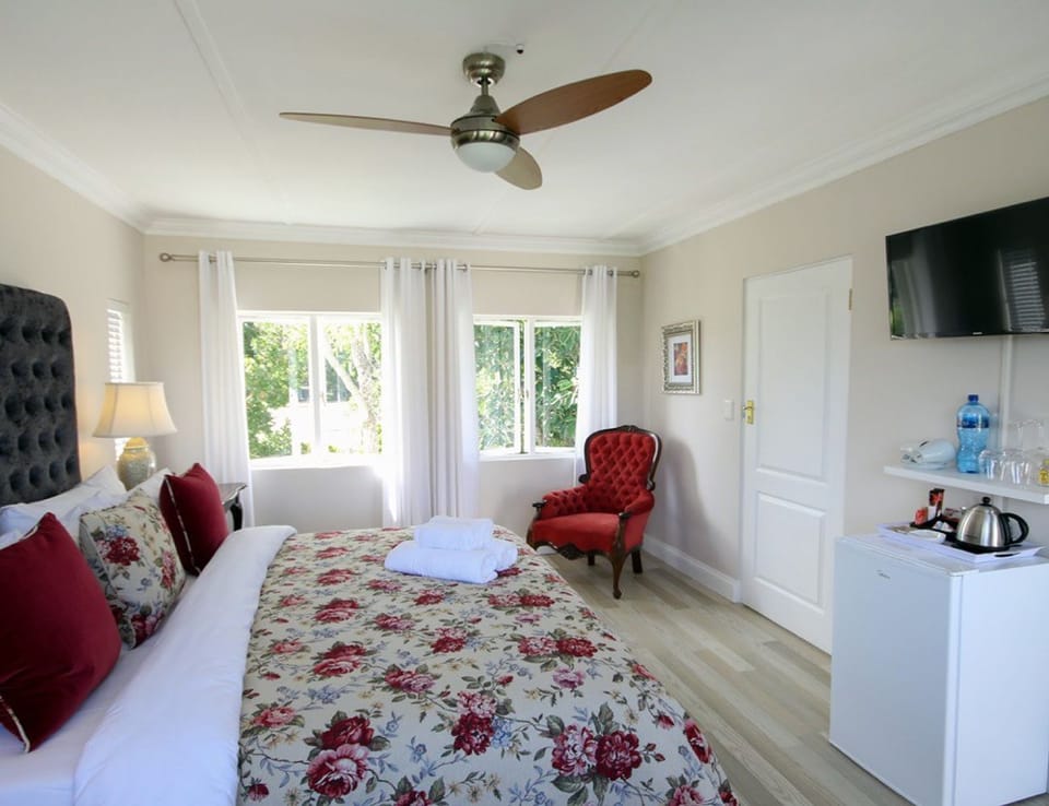 Master King Room | Free WiFi