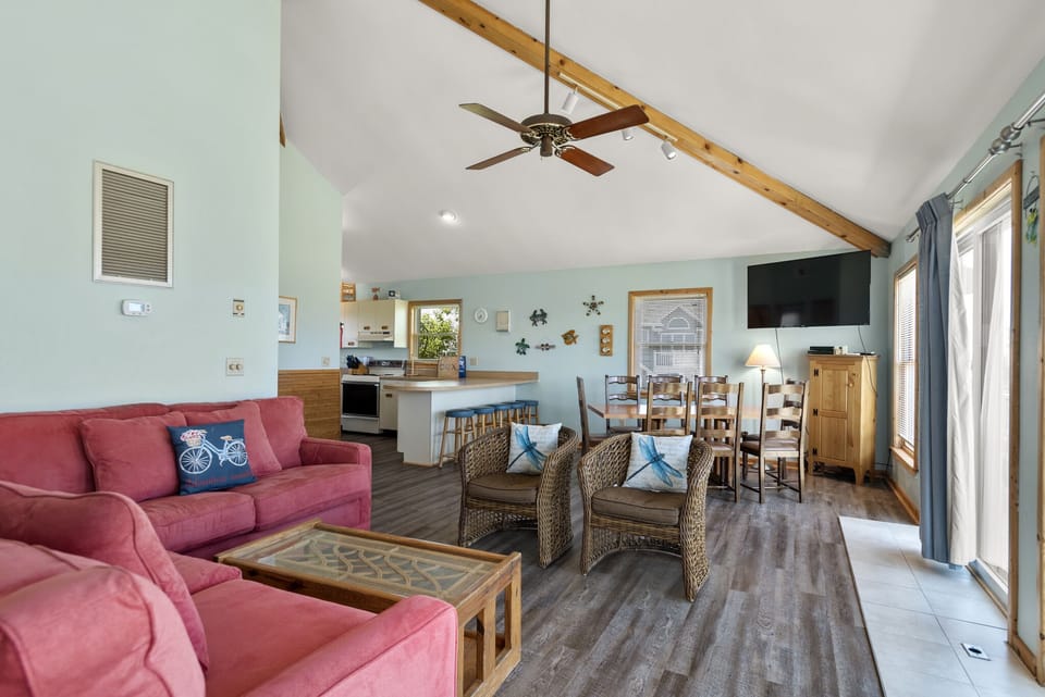 WH418: Jive N' Whale | Top Level Living and Dining Area