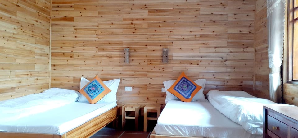Traditional Double or Twin Room | Minibar, in-room safe, desk, soundproofing