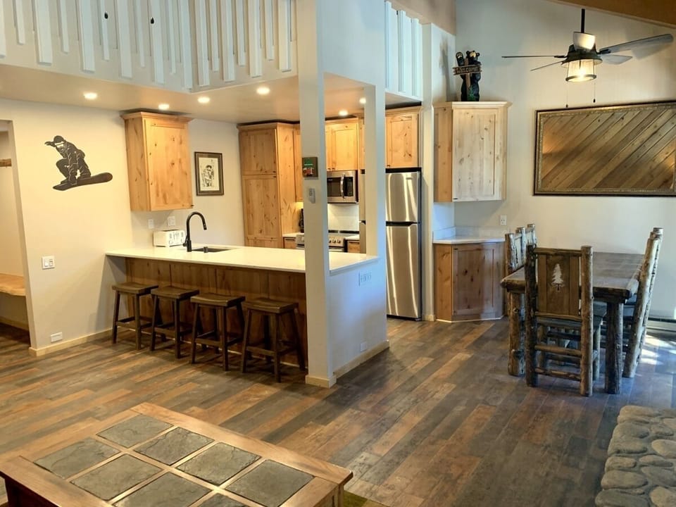 Bar and dining area
