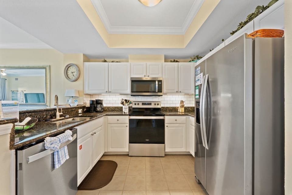 Crystal Tower 1003 Fully Equipped Kitchen