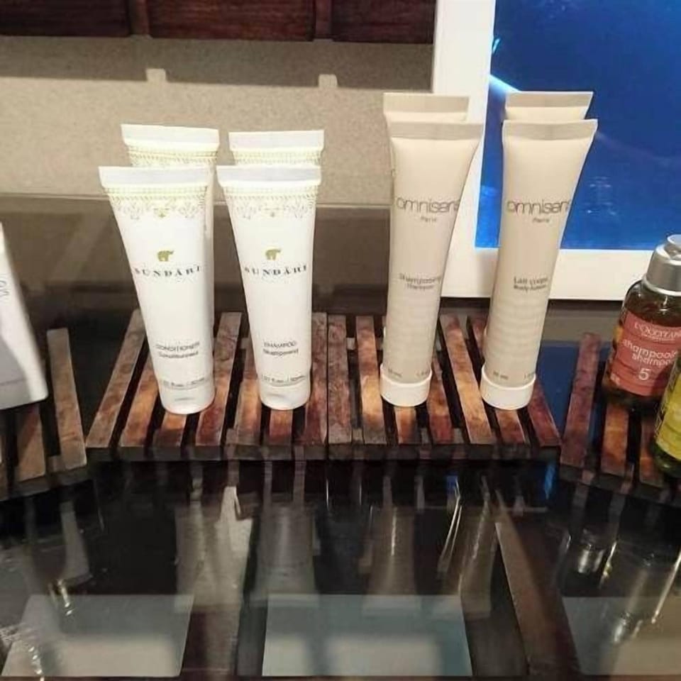 Bathroom amenities
